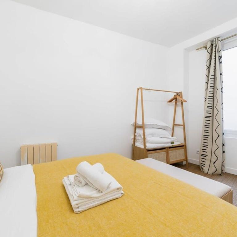 Jolie 2 pieces 35m2 bien equipee 4P - Paris 20 - Appartement - 3