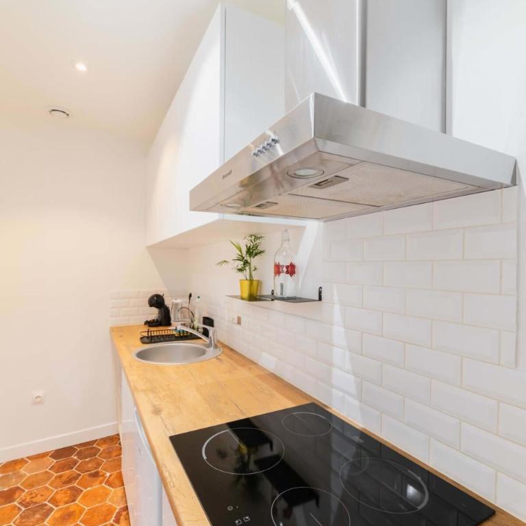 Jolie 2 pieces 35m2 bien equipee 4P - Paris 20 - Appartement - 8