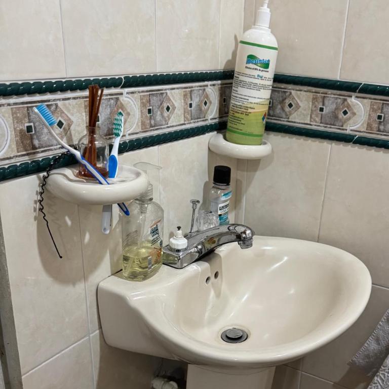 Rento suites festival Vallenato - Habitación Doble con baño privado - 10