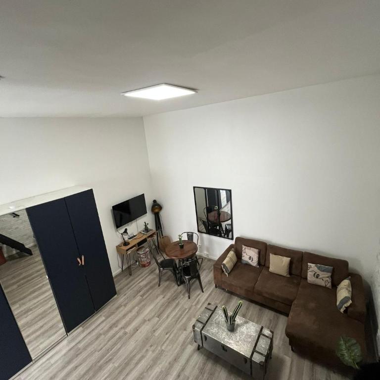 Studio spacieux avec mezzanine - Canal St Martin - Apartamento - 1