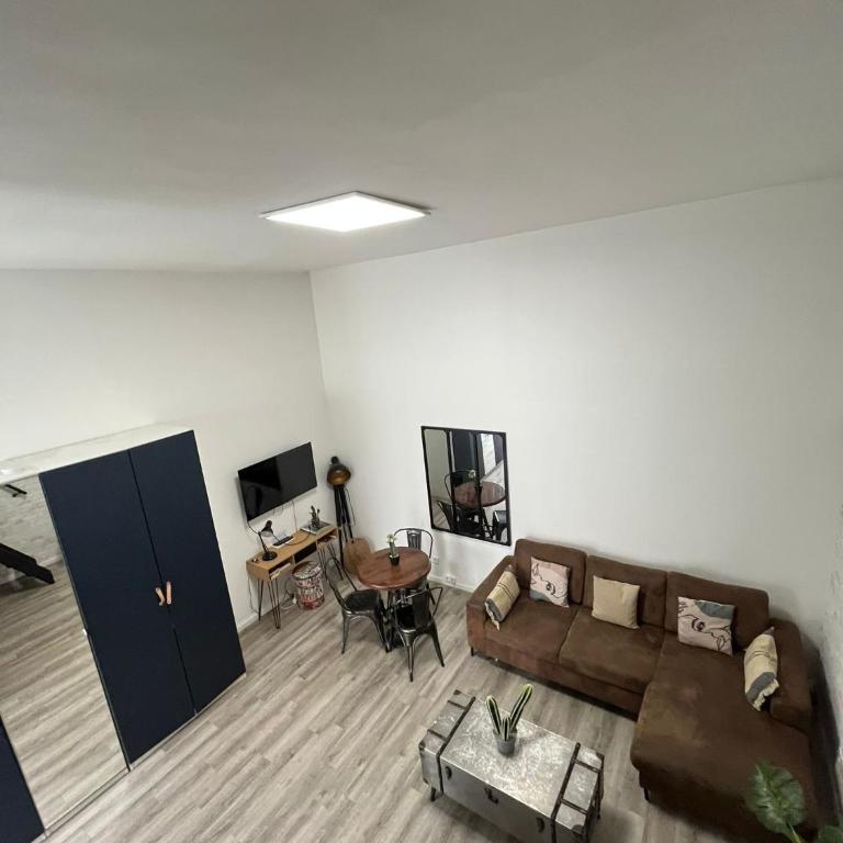 Studio spacieux avec mezzanine - Canal St Martin - Apartamento - 7