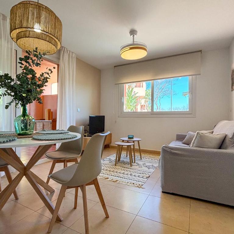 Beautiful Apartment In Torre-Pacheco With Wifi - Apartamento de 1 dormitorio - 1