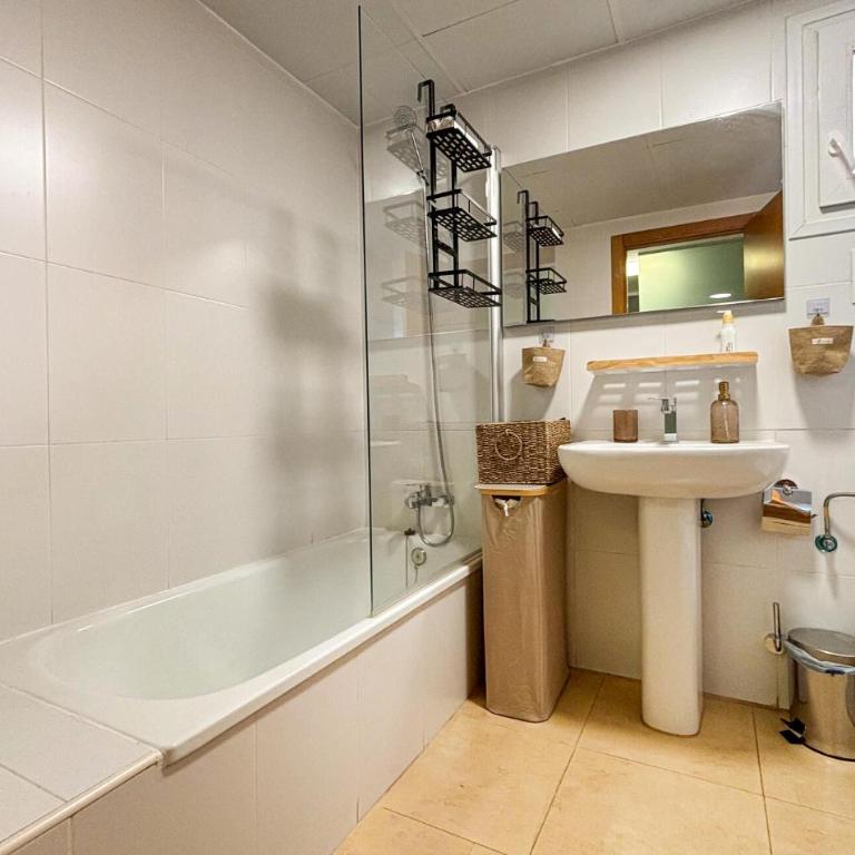 Beautiful Apartment In Torre-Pacheco With Wifi - Apartamento de 1 dormitorio - 9