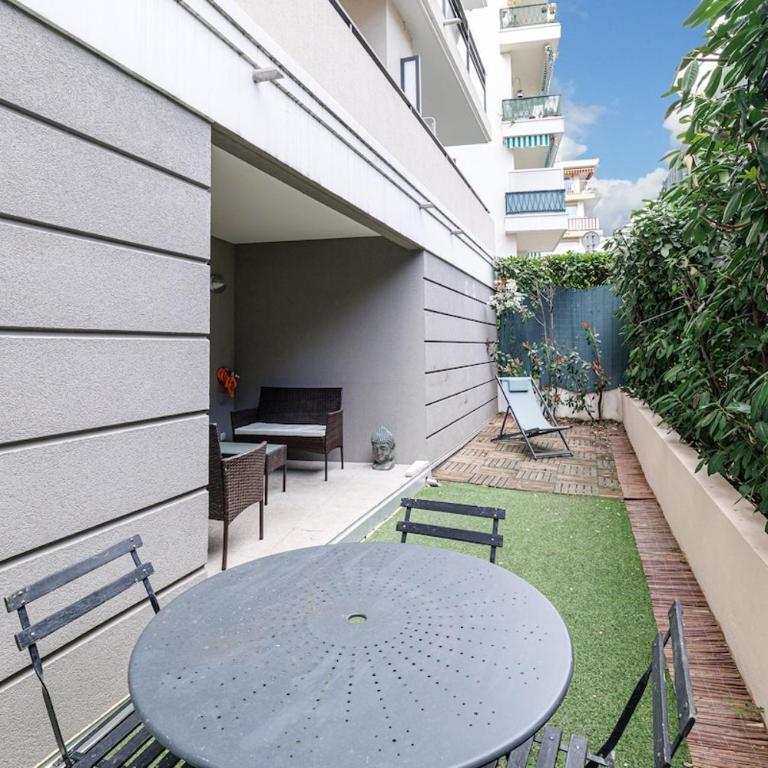 Charmant T2 avec terrasse et parking privatif - Appartement 1 Chambre - 22