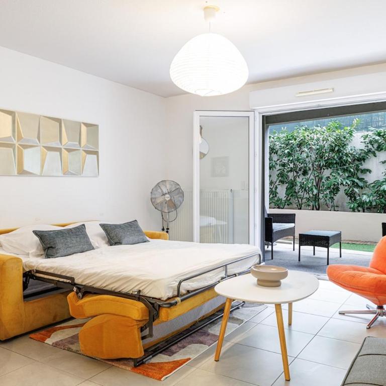 Charmant T2 avec terrasse et parking privatif - Appartement 1 Chambre - 38