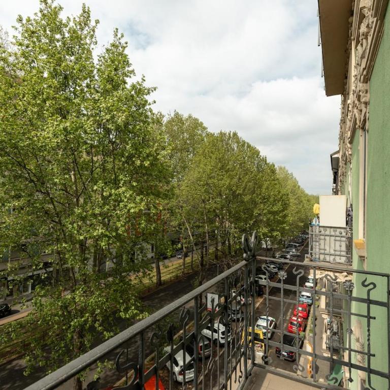 BDC - Certosa 2-BDR Xperience - Appartamento con 2 Camere da Letto e Balcone - 3