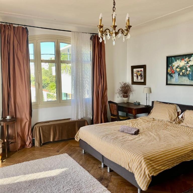 Villa Tricia Cannes - Chambre Double Supérieure avec Balcon - Vue Directe sur Mer - 34