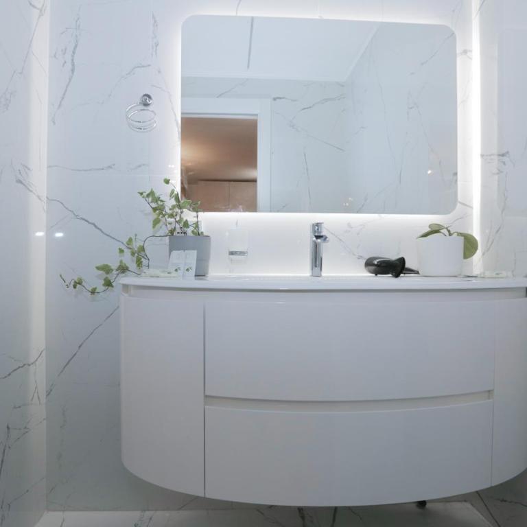 Metro - 1 GB Wi-Fi - 2 Bedrooms - Self check-in - Appartamento con 2 Camere da Letto e Vista Città - 13
