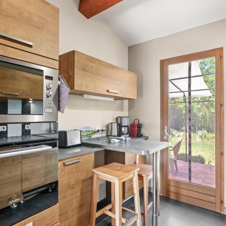 Villa 3 palmiers avec pisicne - Three-Bedroom House - 10