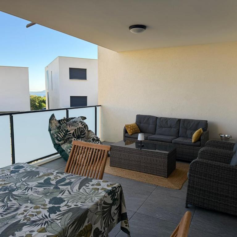 Appartement dans résidence avec piscine - Apartamento de 1 dormitorio con terraza - 8