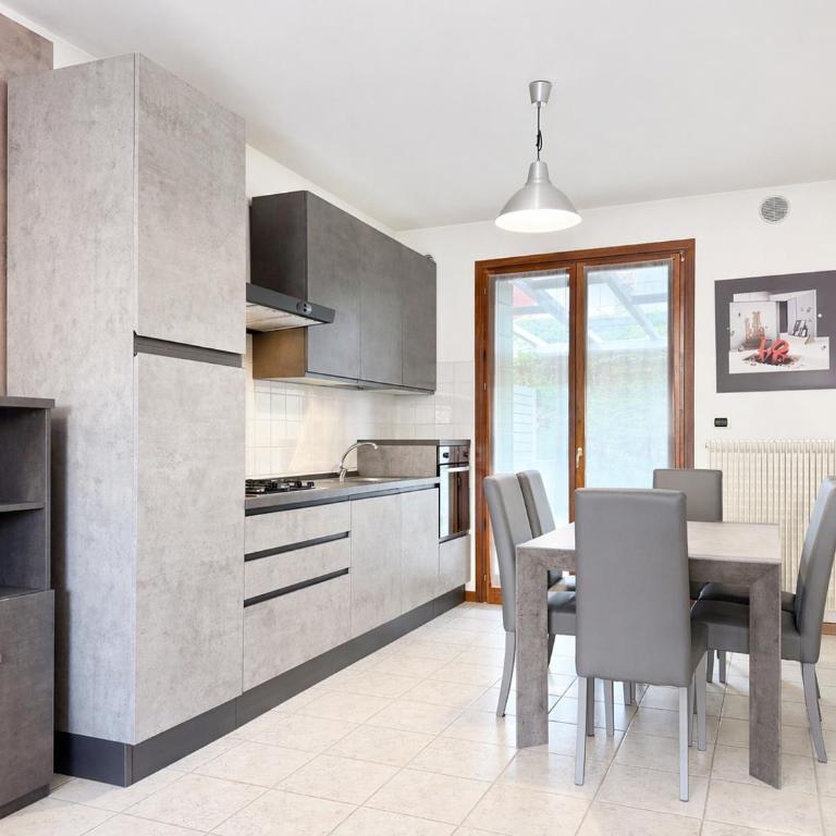 Le Ginestre - Carraro Immobiliare - Family Apartments - Appartamento con 2 Camere da Letto - 2