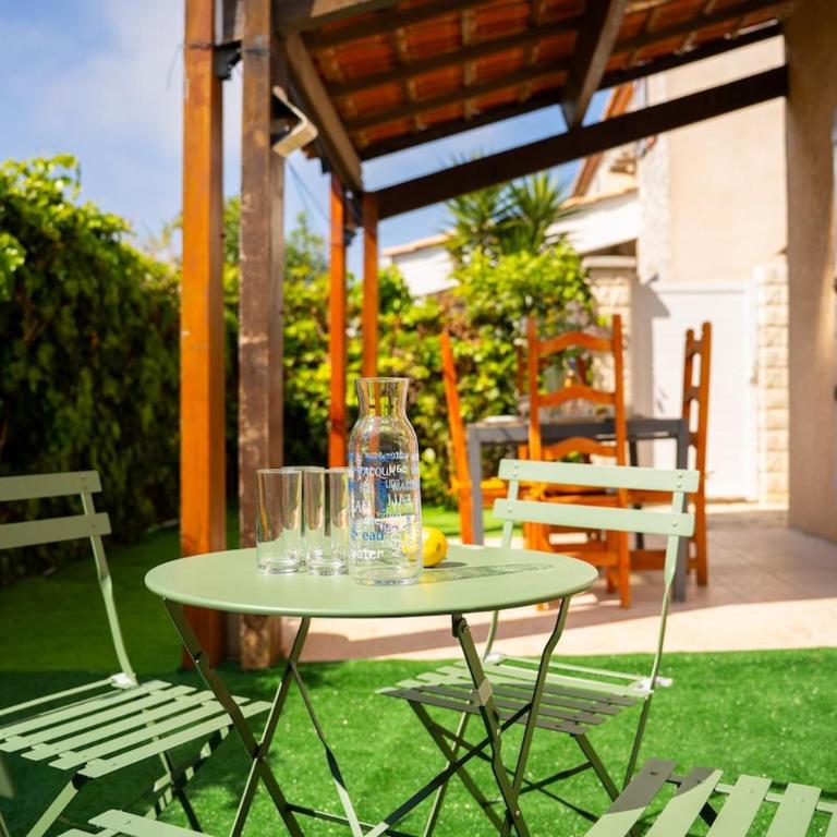 Charmante villa club climatisée à Sanary - Apartment mit 1 Schlafzimmer und Garten - 1