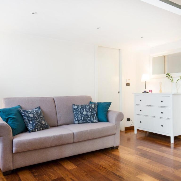 Loft21 - One-Bedroom Apartment - 4