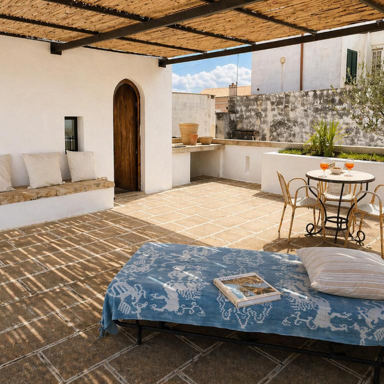 Dimora di Victor by Symphonya Luxury Holiday Rentals - Deluxe One-Bedroom Apartment with City View - 5