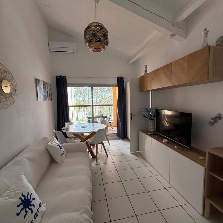 Appartement Climatisé T2 à 200m plage les Issambres - Appartement 1 Chambre - 8