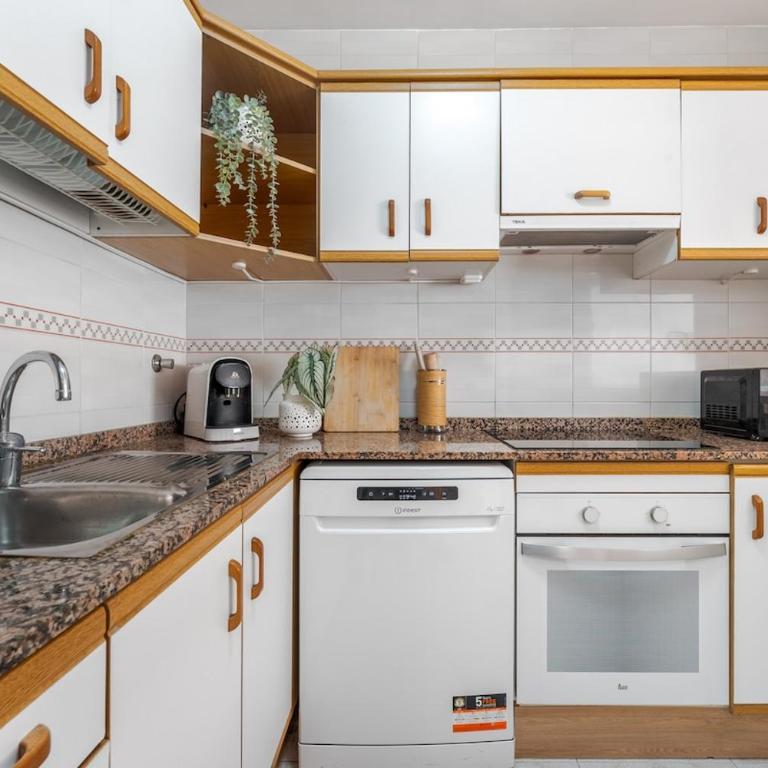 Cambrils Beach - Pool - Amazing Sunset Views - AC - Two-Bedroom Apartment - 25