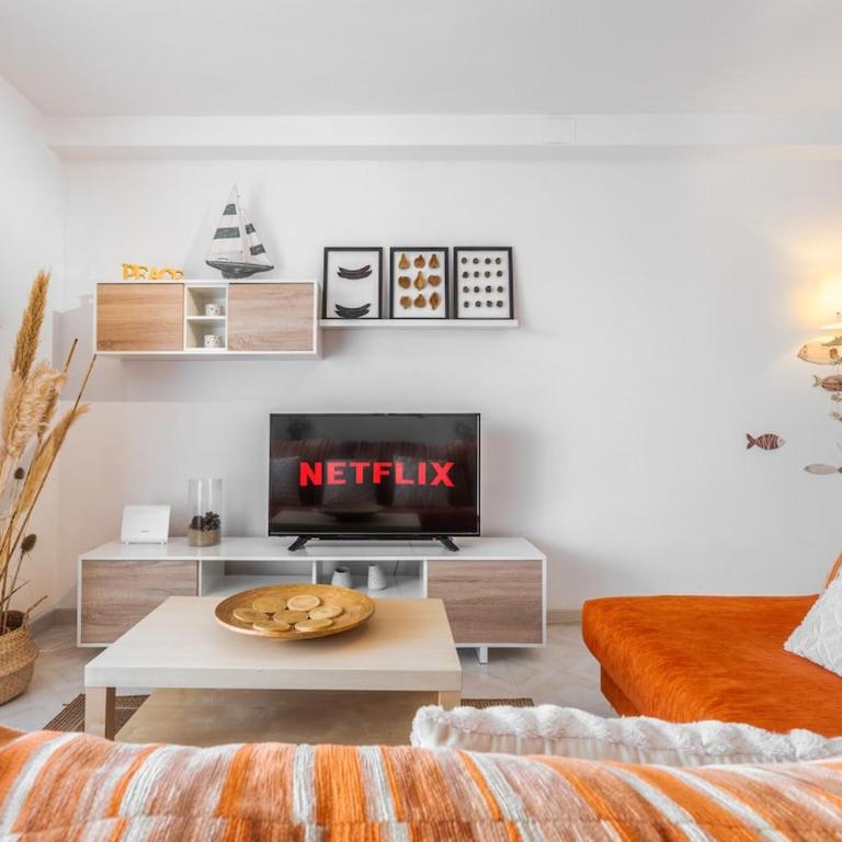 Cambrils Beach - Pool - Amazing Sunset Views - AC - Two-Bedroom Apartment - 10