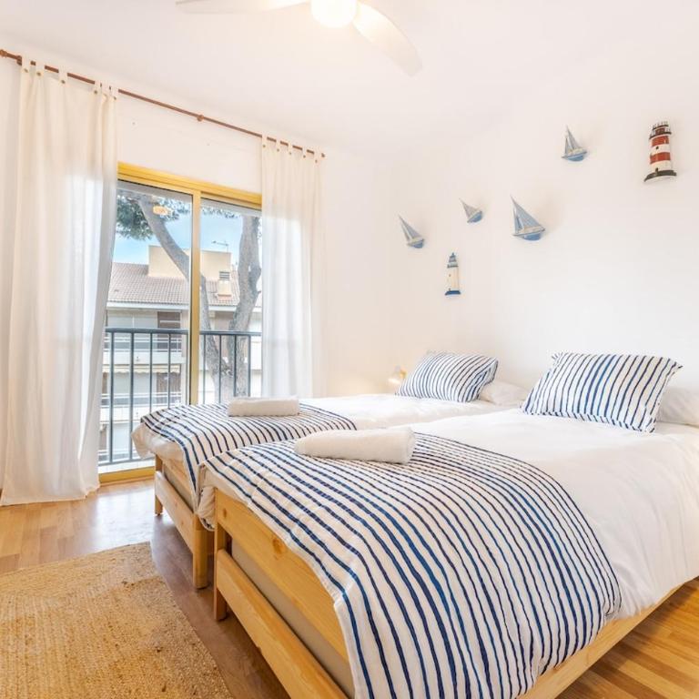Cambrils Beach - Sea View - First Line - Parking - 2BR - Two-Bedroom Apartment - 30