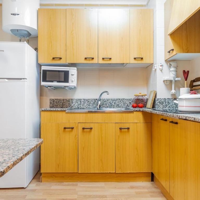 Cambrils Beach - Sea View - First Line - Parking - 2BR - Two-Bedroom Apartment - 36