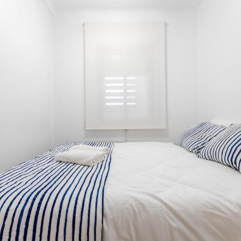 Cambrils Beach - Sea View - First Line - Parking - 2BR - Two-Bedroom Apartment - 34