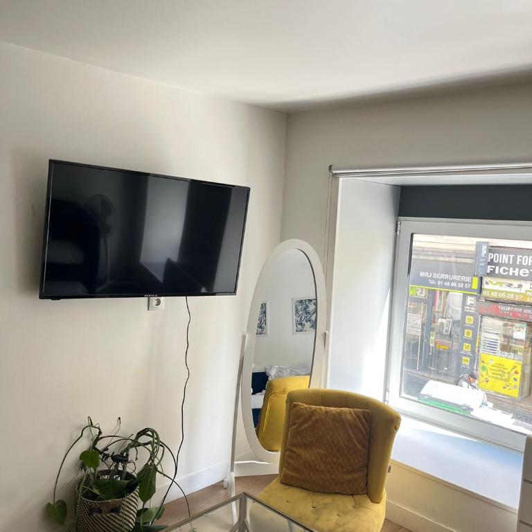 Contemporary & Cozy Studio by Canal Saint-Martin - Apartamento - 3