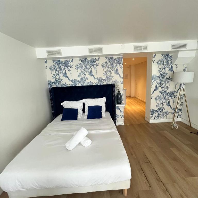 Contemporary & Cozy Studio by Canal Saint-Martin - Apartamento - 6