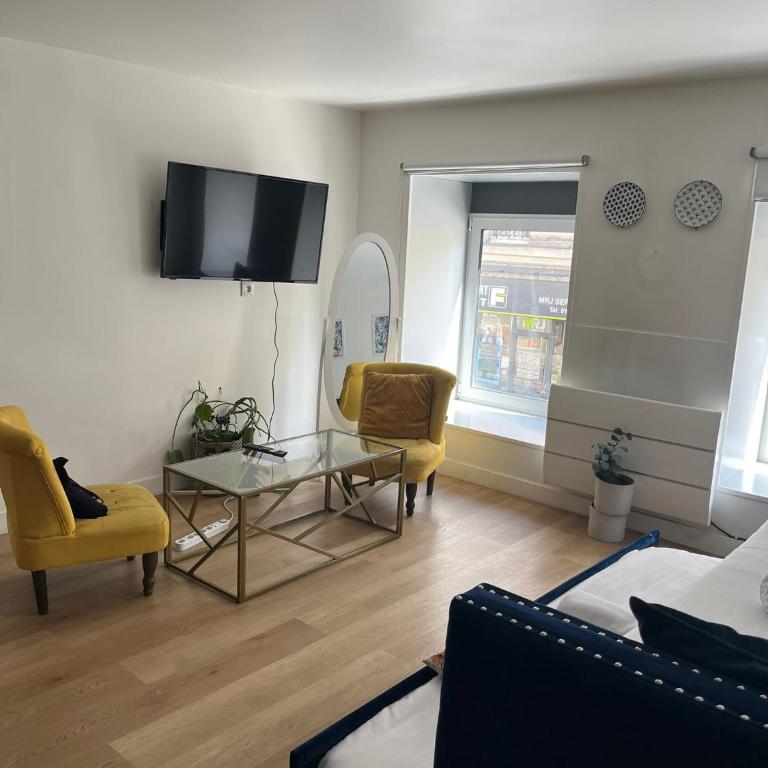 Contemporary & Cozy Studio by Canal Saint-Martin - Apartamento - 15