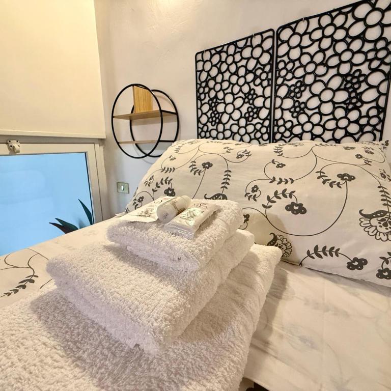 Cesare Ventinove - Historic Center - Appartamento con 3 Camere da Letto e con Balcone - 21