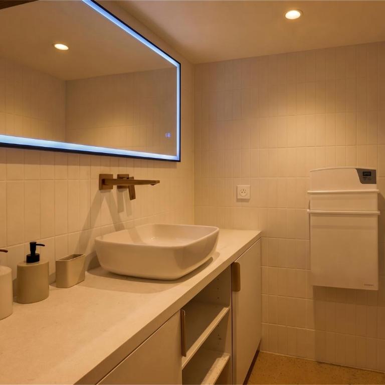 Appartement atypique sur 3 niveaux en centre-ville - Apartment mit 2 Schlafzimmern - 7