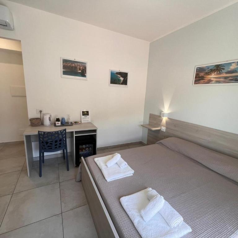 Porta sul Mare - King Room with Balcony - 18