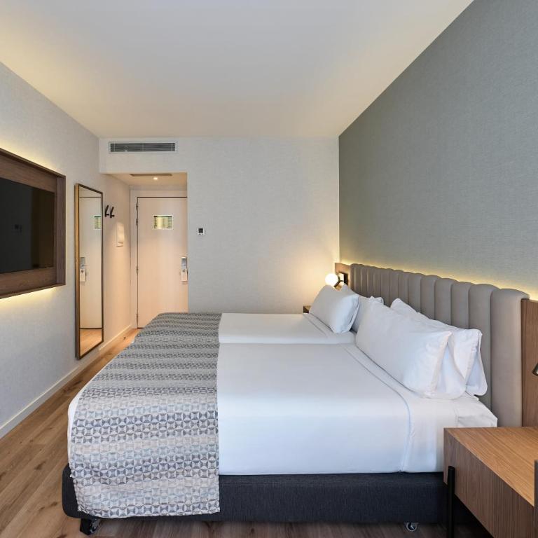 Catalonia La Boquería - Premium Room - 3