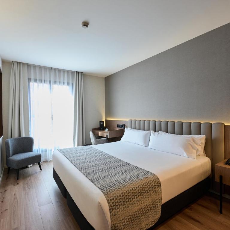 Catalonia La Boquería - Superior Premium Room - 1