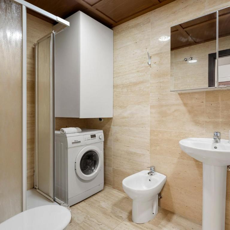 Céntrico Apartamento en Calle Carreteria - Malaga - Apartamento - 7