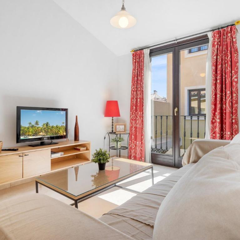 Céntrico Apartamento en Calle Carreteria - Malaga - Apartamento - 11