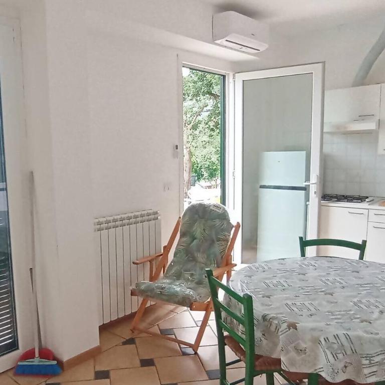Appartamento Nettuno in Villa Daria a 2 Km dal mare golfo del Tigullio - Casa con 1 Camera da Letto - 9