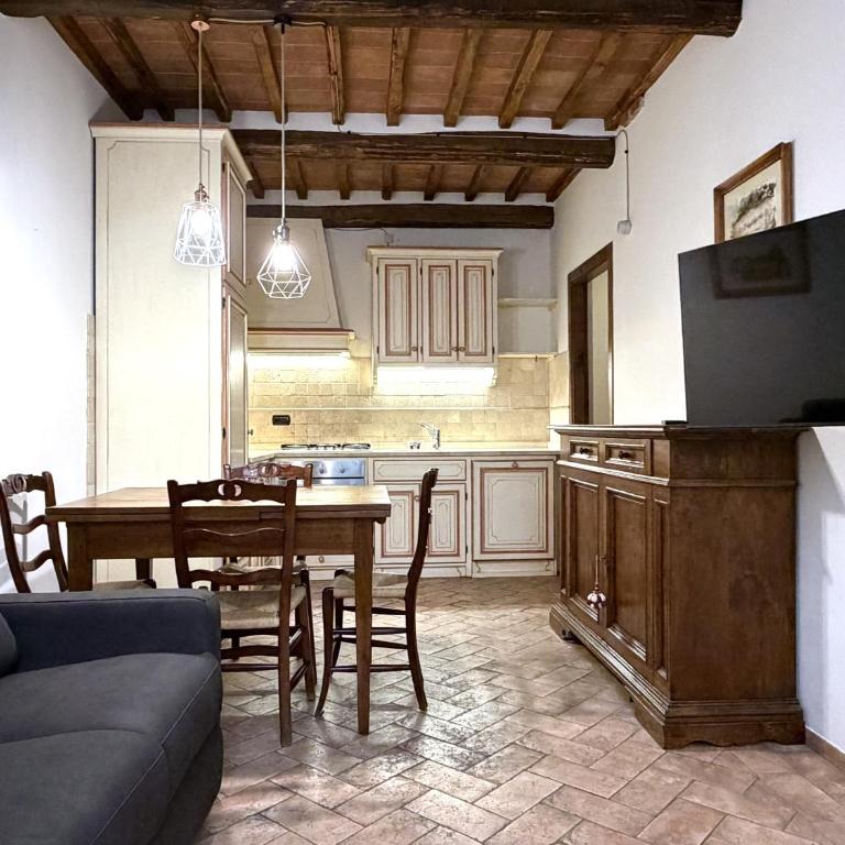 Vicolo della Coda - Appartamento con 2 Camere da Letto - 1