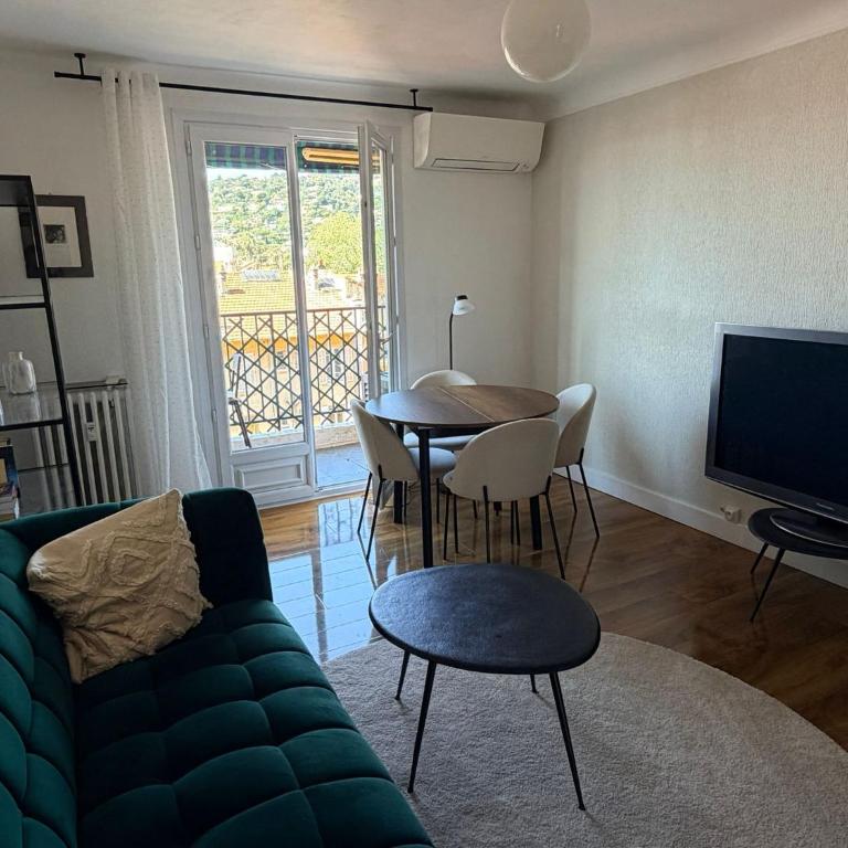 Appartement lumineux-balcon-vue mer-5 mn plage - Appartement 2 Chambres - 22