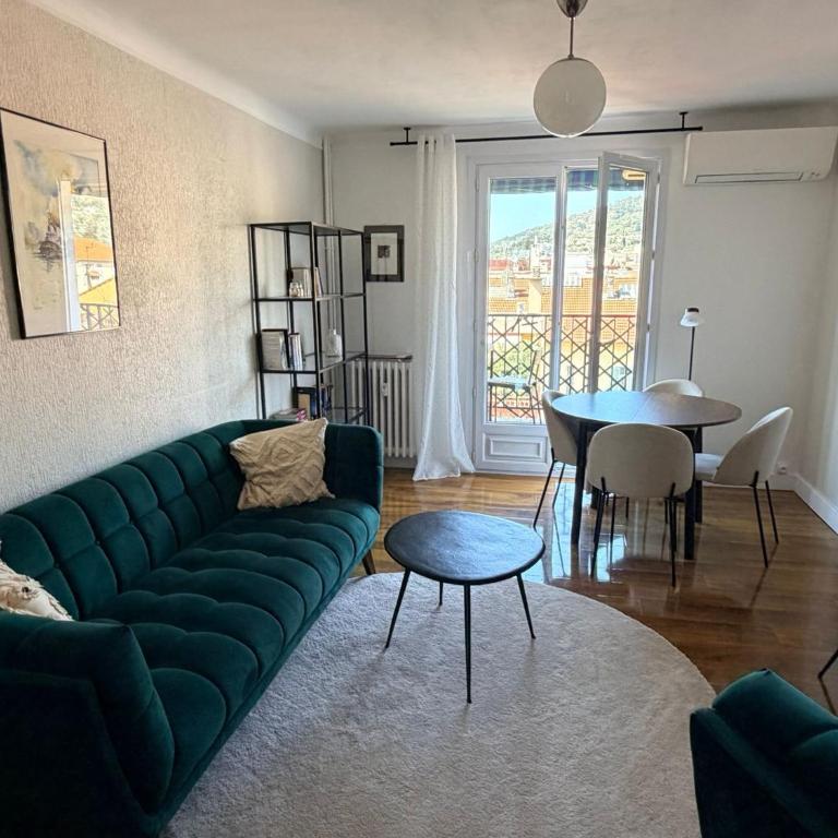 Appartement lumineux-balcon-vue mer-5 mn plage - Appartement 2 Chambres - 2