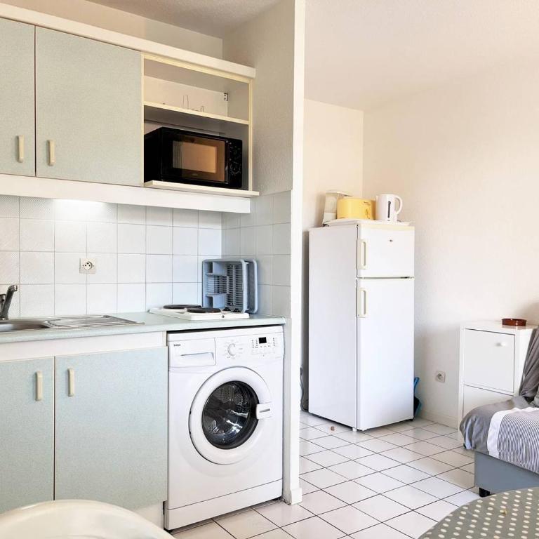 LV070-214 Appartement 2 pièces cabine 5 couchages LE LAVANDOU - Apartment mit 1 Schlafzimmer - 2