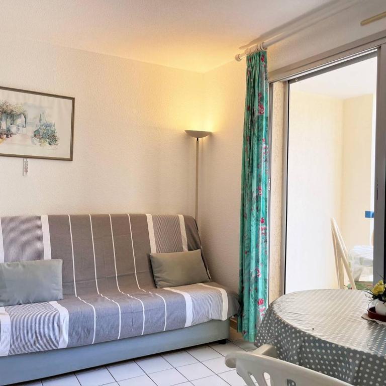 LV070-214 Appartement 2 pièces cabine 5 couchages LE LAVANDOU - Apartment mit 1 Schlafzimmer - 4