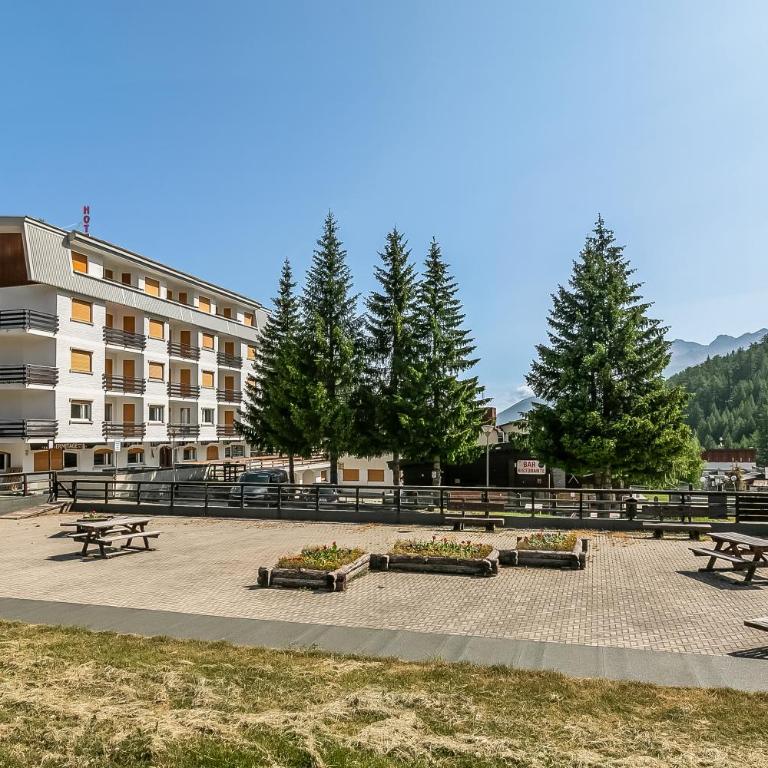 Hermitage Studio - close to ski pistes - Happy Rentals - Monolocale con Vista Montagna - 12