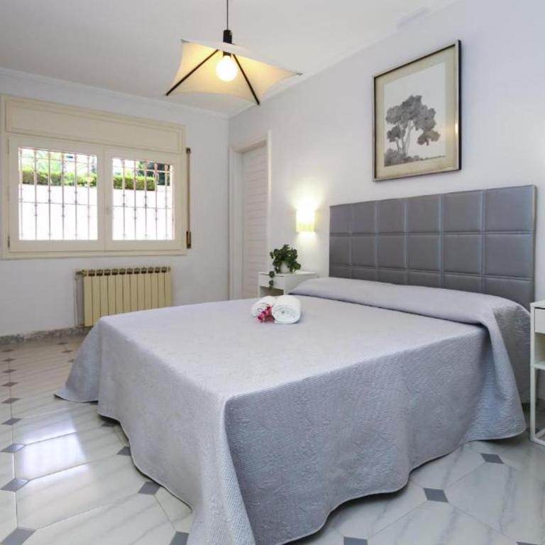 Spacious Private Villa with Pool in Salou - Villa - 25