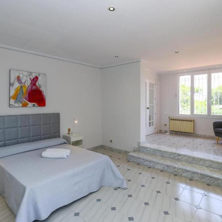 Spacious Private Villa with Pool in Salou - Villa - 36