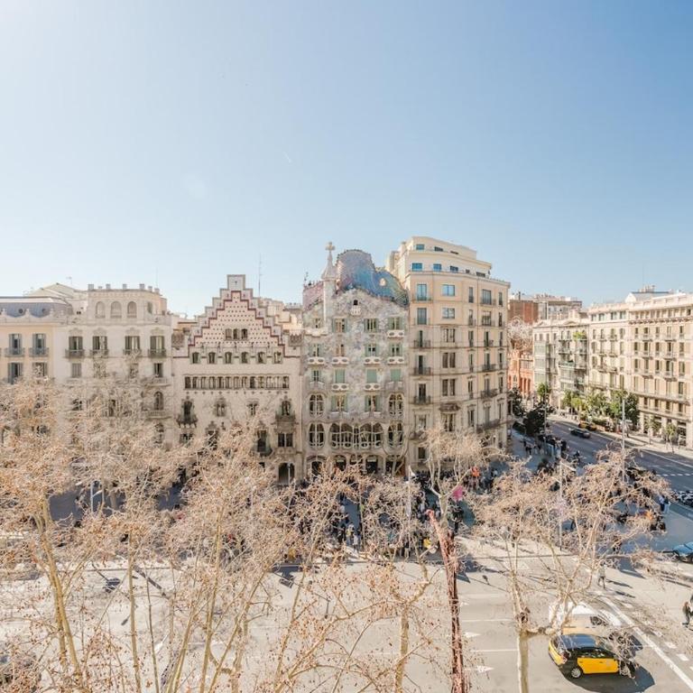 Paseo de Gracia 4 Suites big Home with Views - Apartment - 54