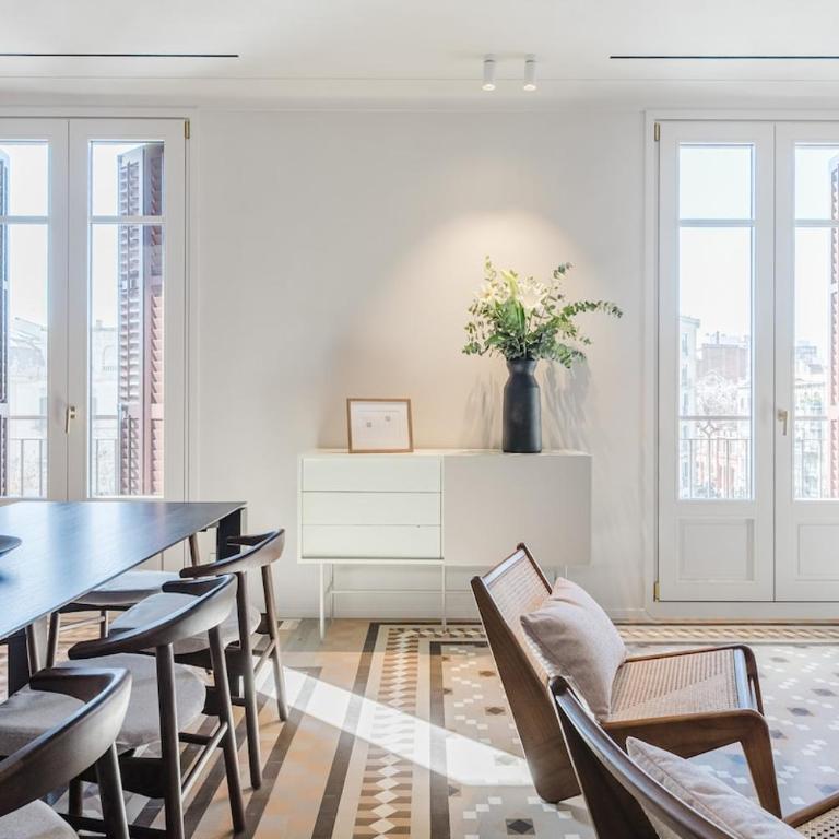 Paseo de Gracia 4 Suites big Home with Views - Apartment - 57