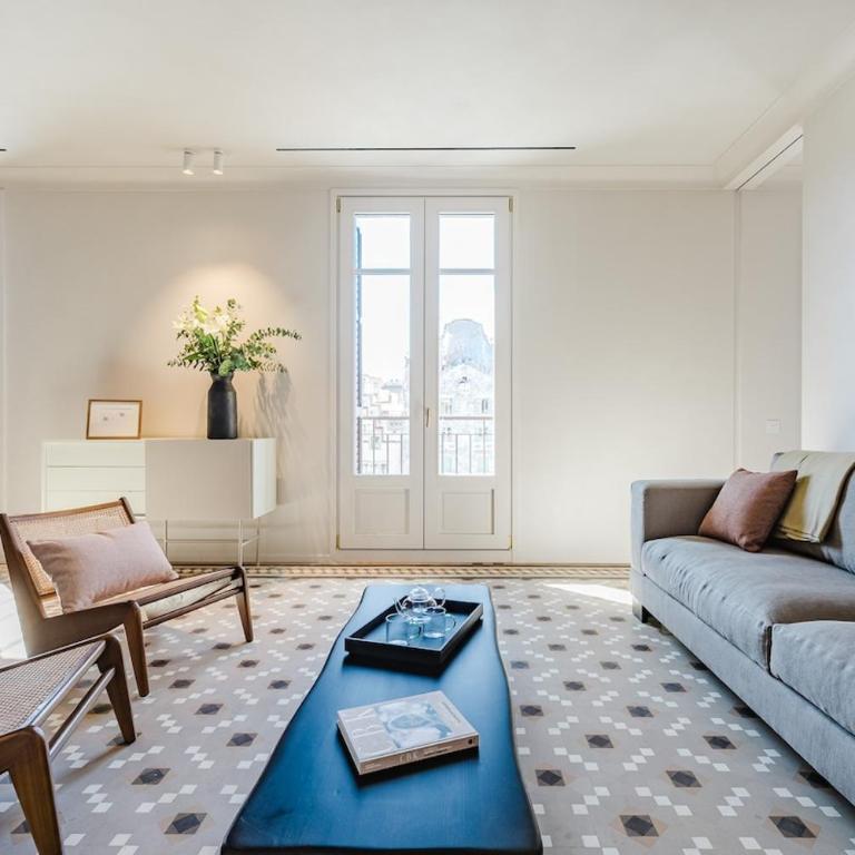Paseo de Gracia 4 Suites big Home with Views - Apartment - 70