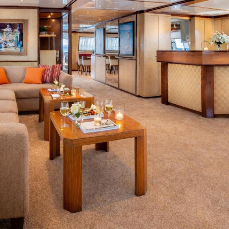 Yacht d'exception entièrement privatisé au Vieux-Port de Marseille - Cabine Familiale dans un Bateau - 15