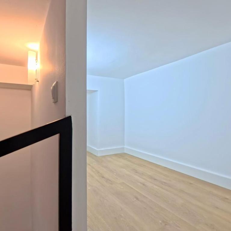 Duplex Retreat with AC in Madrid, Ideal for 4 - Family Room - 6