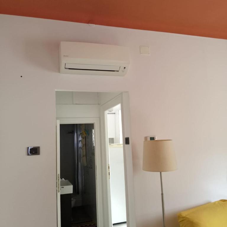 Charming 2-Bedroom Apartment in the Heart of Genova - Apartment - 2
