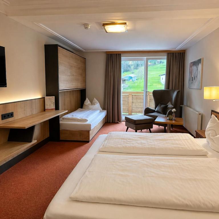 first mountain Hotel Montafon - Comfort Doppelzimmer - 5